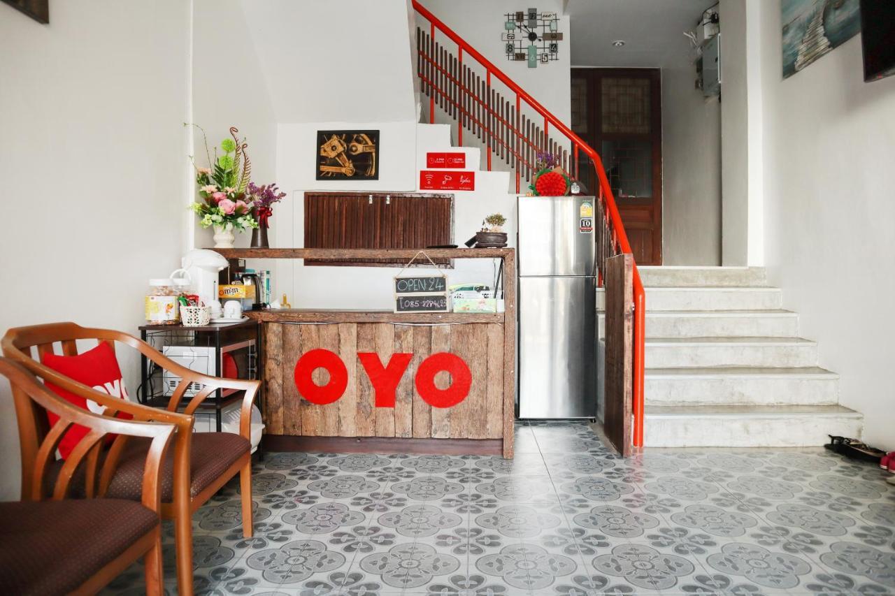 Oyo 778 21 Poshtel Hotel Phuket Exterior photo